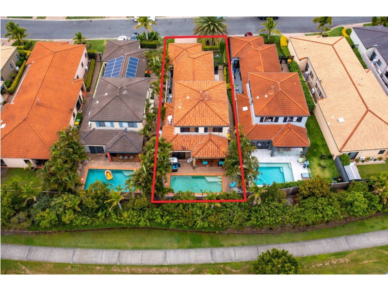 540 Oyster Cove Promenade, Helensvale QLD 4212