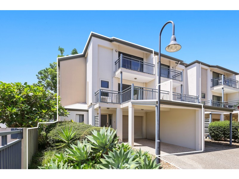 9/18 Geraldton Drive, Varsity Lakes QLD 4227