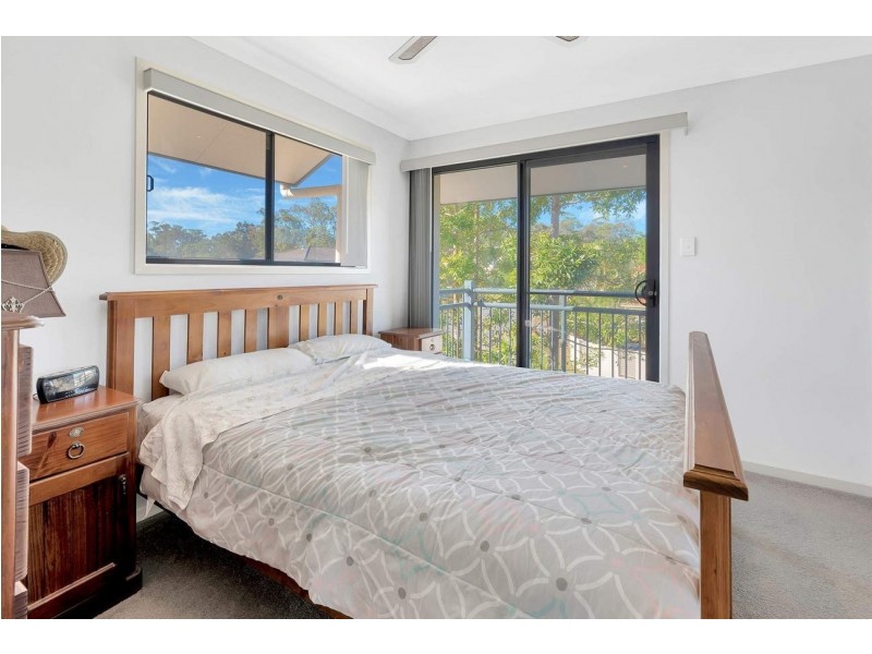 9/18 Geraldton Drive, Varsity Lakes QLD 4227