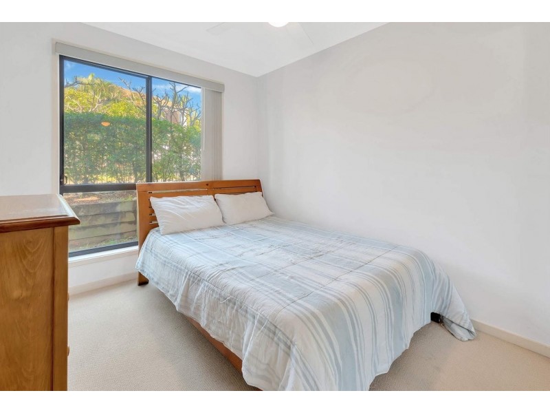 9/18 Geraldton Drive, Varsity Lakes QLD 4227