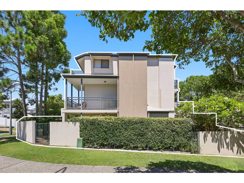 9/18 Geraldton Drive, Varsity Lakes QLD 4227