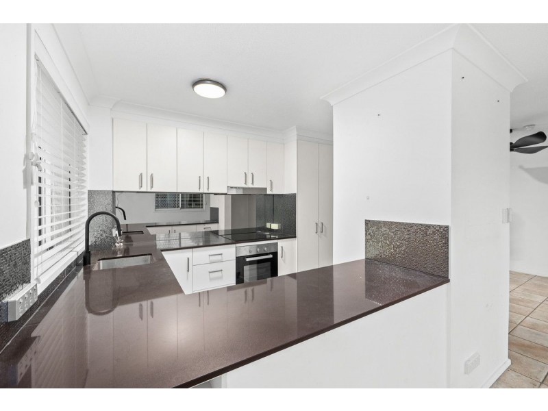 6/14 Jefferson Lane, Palm Beach QLD 4221