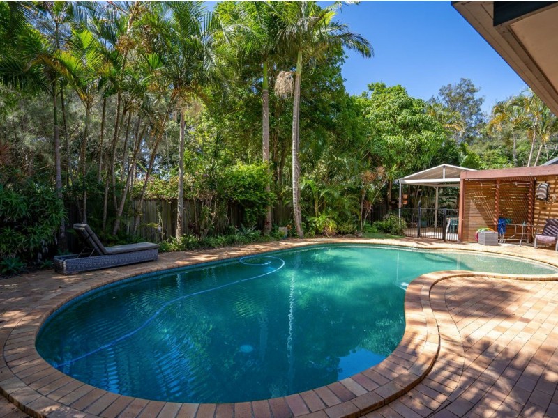 23 Cranbourne Court, Robina QLD 4226