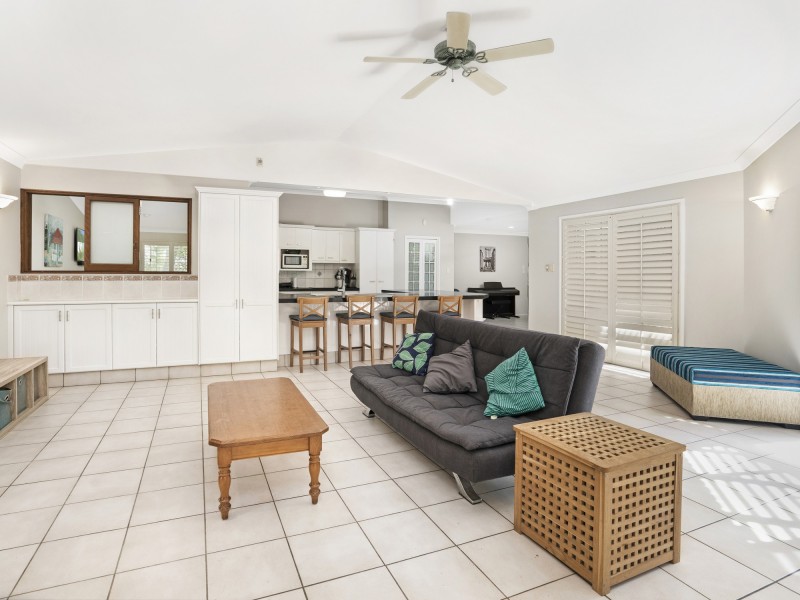23 Cranbourne Court, Robina QLD 4226