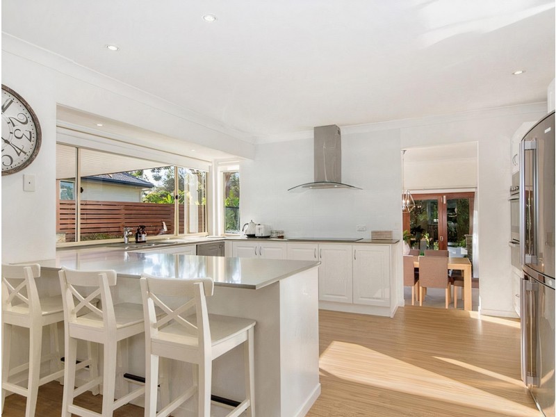 5 Pinnacle Court, Robina QLD 4226