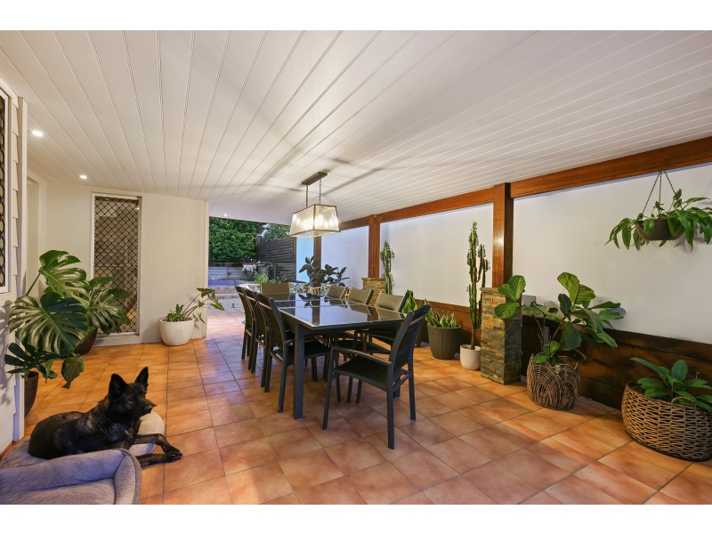 5 Pinnacle Court, Robina QLD 4226