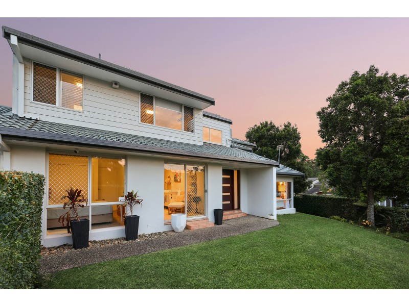 5 Pinnacle Court, Robina QLD 4226