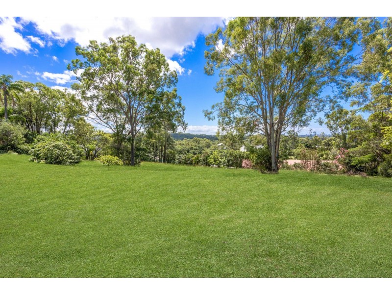 3 Cromwell Court, Tallai QLD 4213