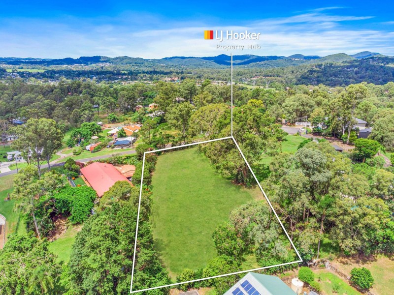 3 Cromwell Court, Tallai QLD 4213