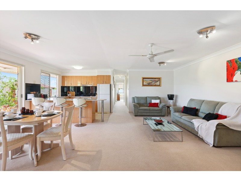 2/11 Swinburne Street, Varsity Lakes QLD 4227
