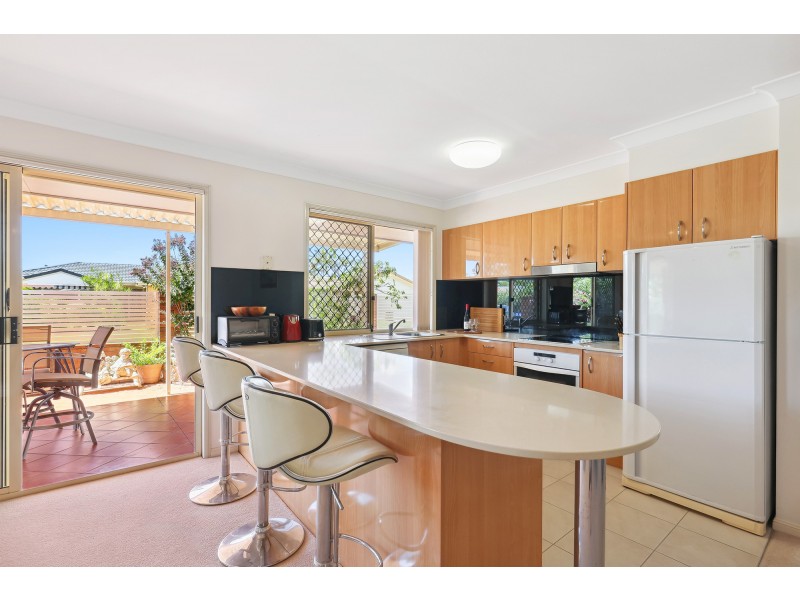 2/11 Swinburne Street, Varsity Lakes QLD 4227