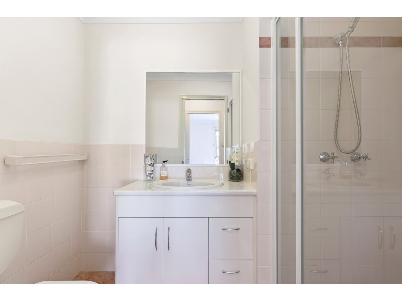 2/11 Swinburne Street, Varsity Lakes QLD 4227