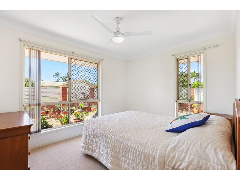 2/11 Swinburne Street, Varsity Lakes QLD 4227