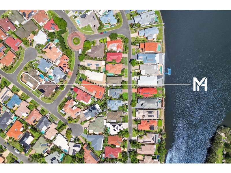 2/11 Swinburne Street, Varsity Lakes QLD 4227