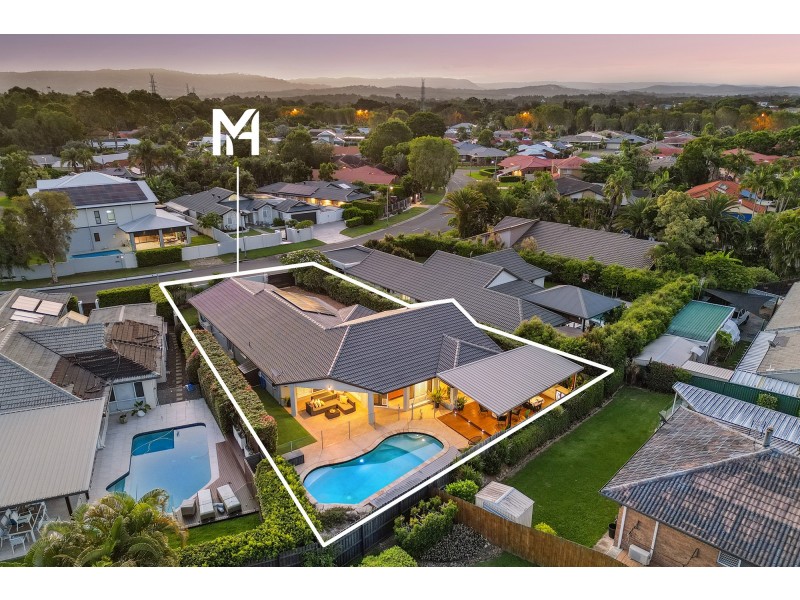 30 Yarraville Street, Robina QLD 4226