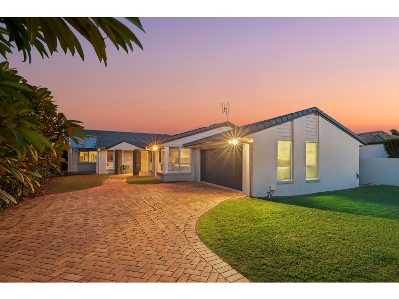 30 Yarraville Street, Robina QLD 4226