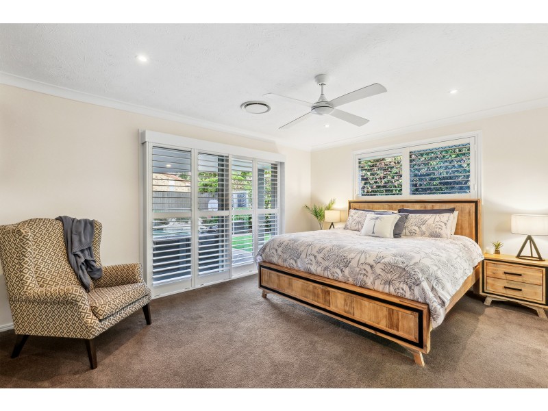 30 Yarraville Street, Robina QLD 4226