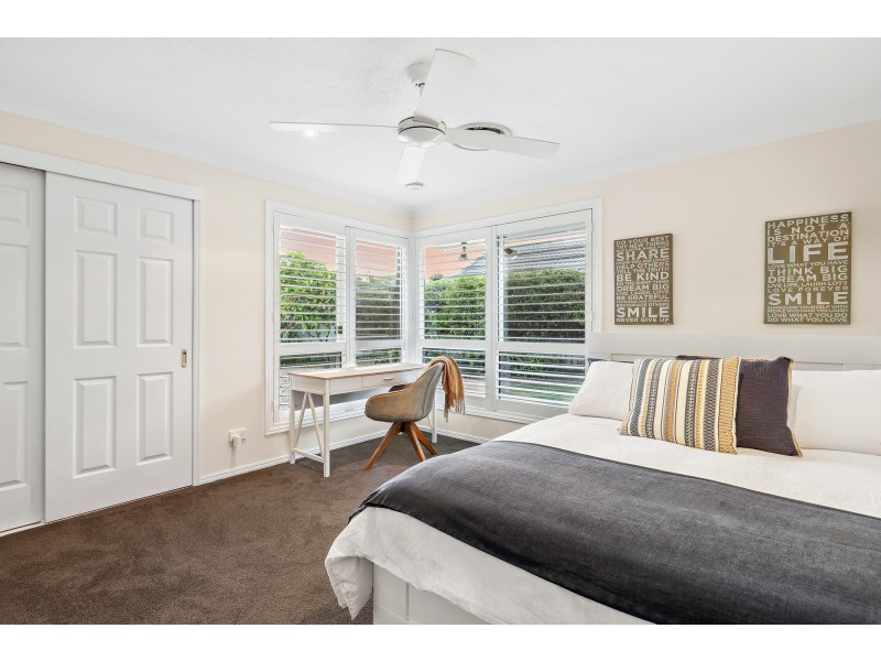 30 Yarraville Street, Robina QLD 4226