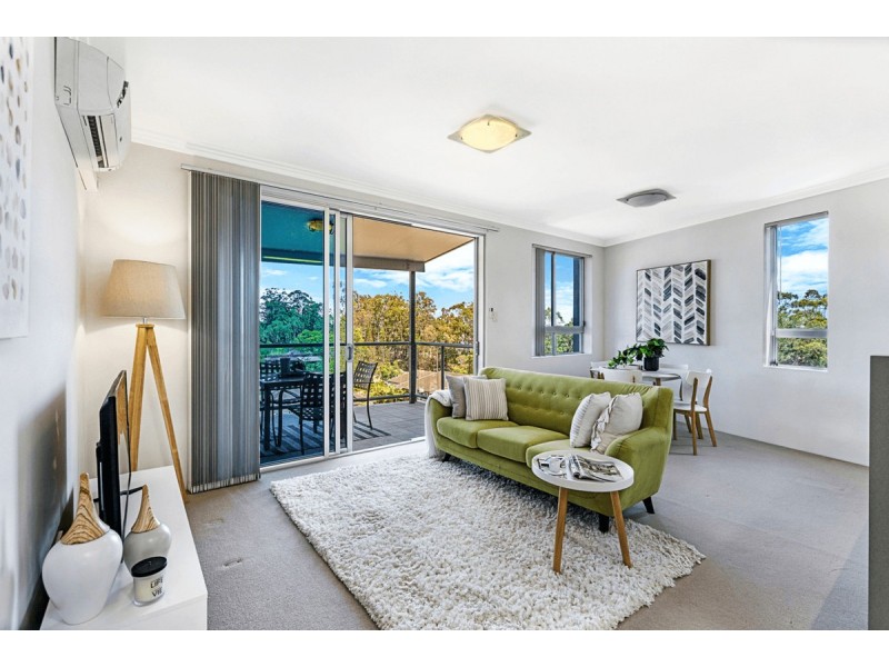 1601/3 Main Street, Varsity Lakes QLD 4227