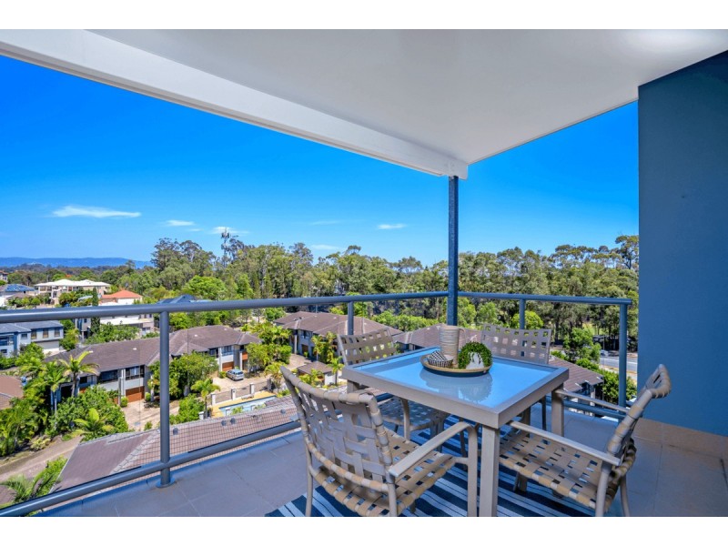 1601/3 Main Street, Varsity Lakes QLD 4227