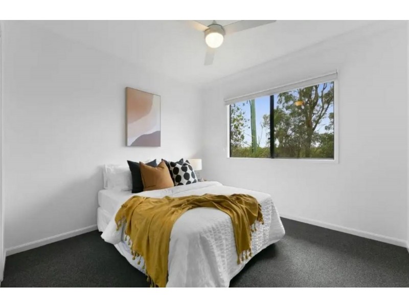 12a Buring Court, Highland Park QLD 4211