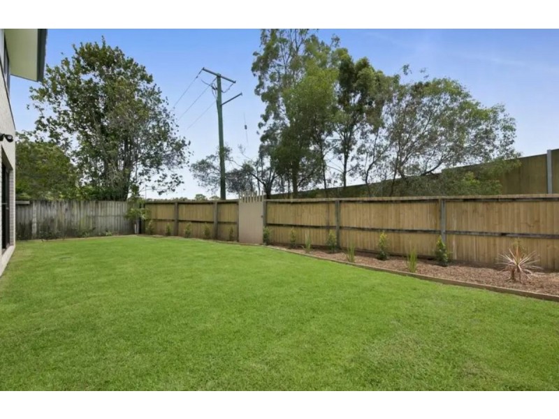 12a Buring Court, Highland Park QLD 4211