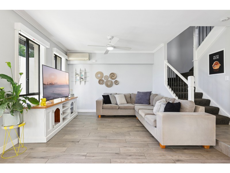 42/226 Cheltenham Drive, Robina QLD 4226