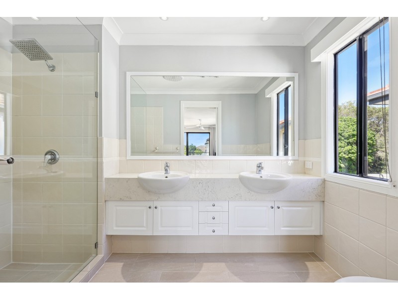 42/226 Cheltenham Drive, Robina QLD 4226