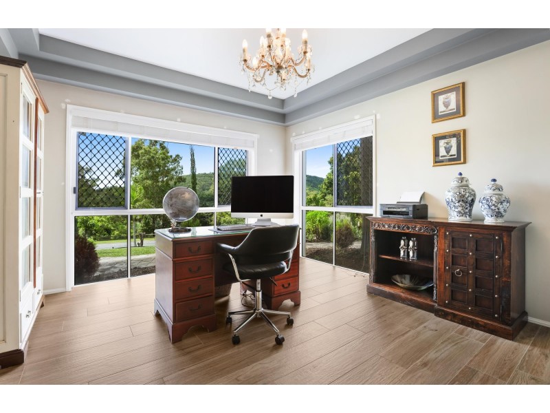 7 Moondance Court, Bonogin QLD 4213