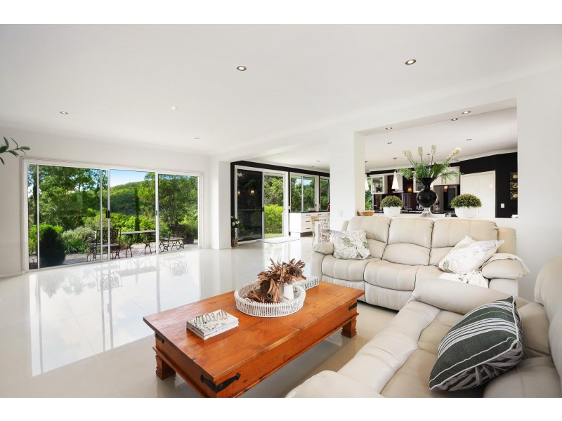 7 Moondance Court, Bonogin QLD 4213