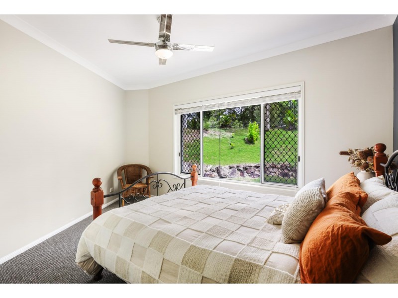 7 Moondance Court, Bonogin QLD 4213
