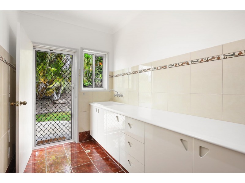 7 Moondance Court, Bonogin QLD 4213