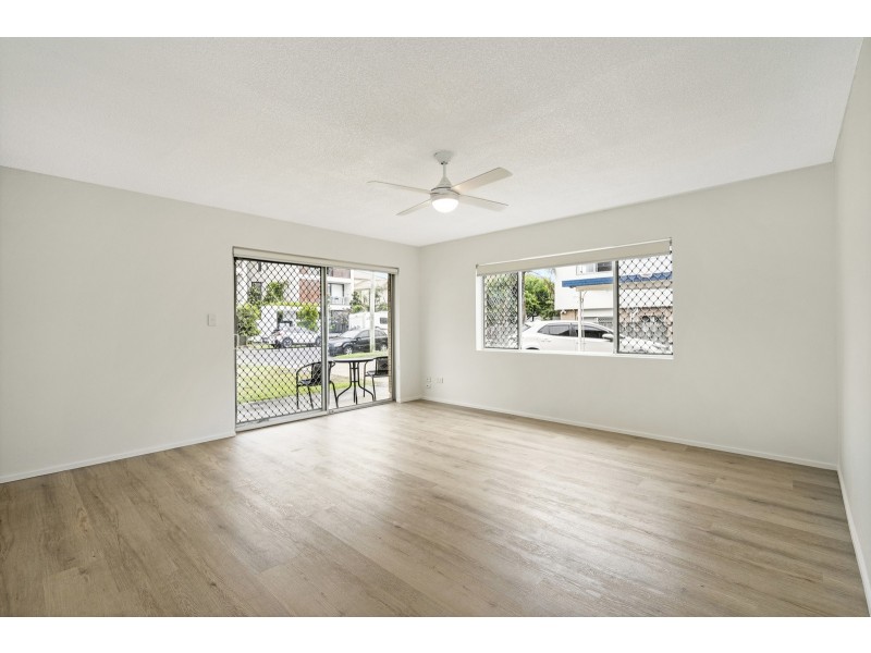 1/16 Montana Road, Mermaid Beach QLD 4218