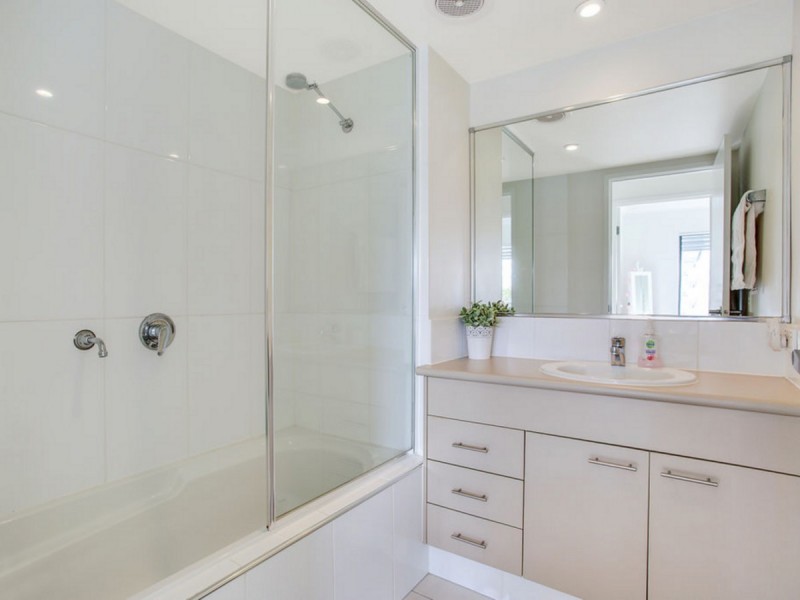 42/2 Acacia Court, Robina QLD 4226