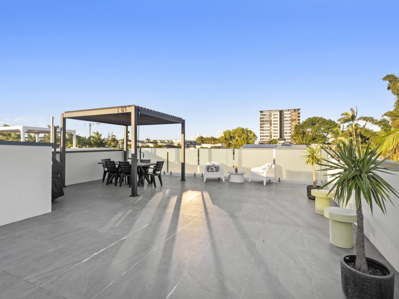 69 Philippine Parade, Palm Beach QLD 4221