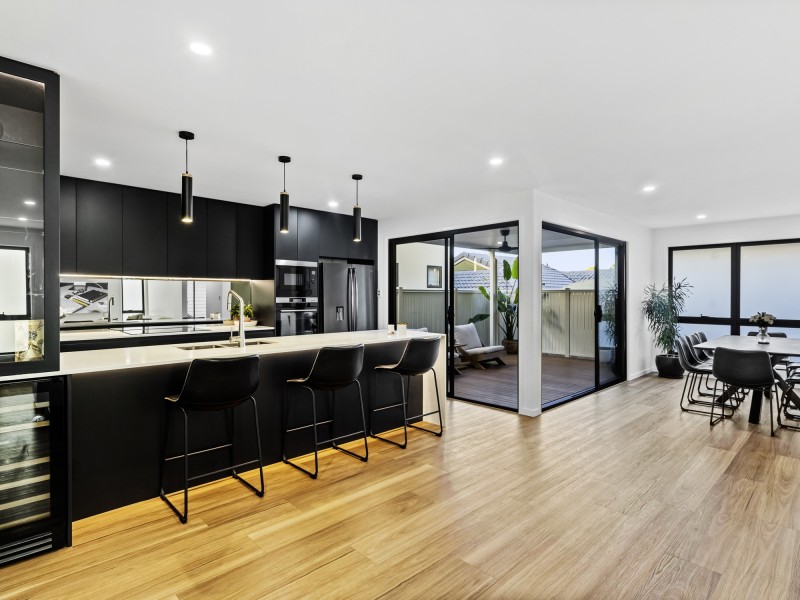 69 Philippine Parade, Palm Beach QLD 4221