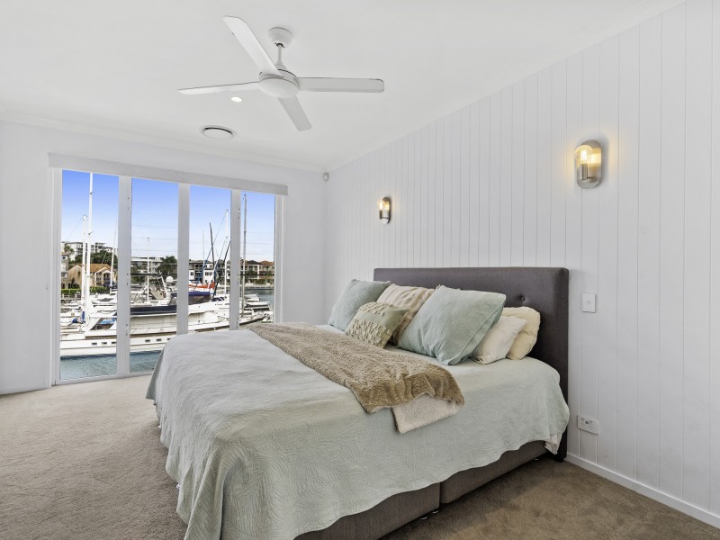 8944 The Point Circuit, Hope Island QLD 4212