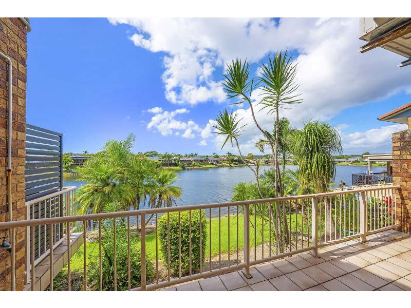 7/4 Lowood Court, Varsity Lakes QLD 4227