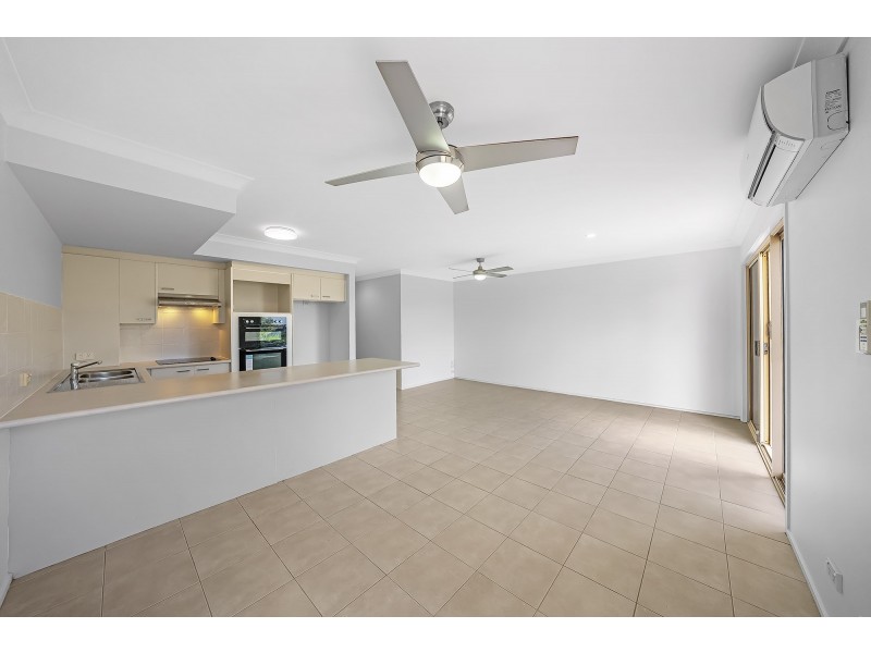 7/4 Lowood Court, Varsity Lakes QLD 4227