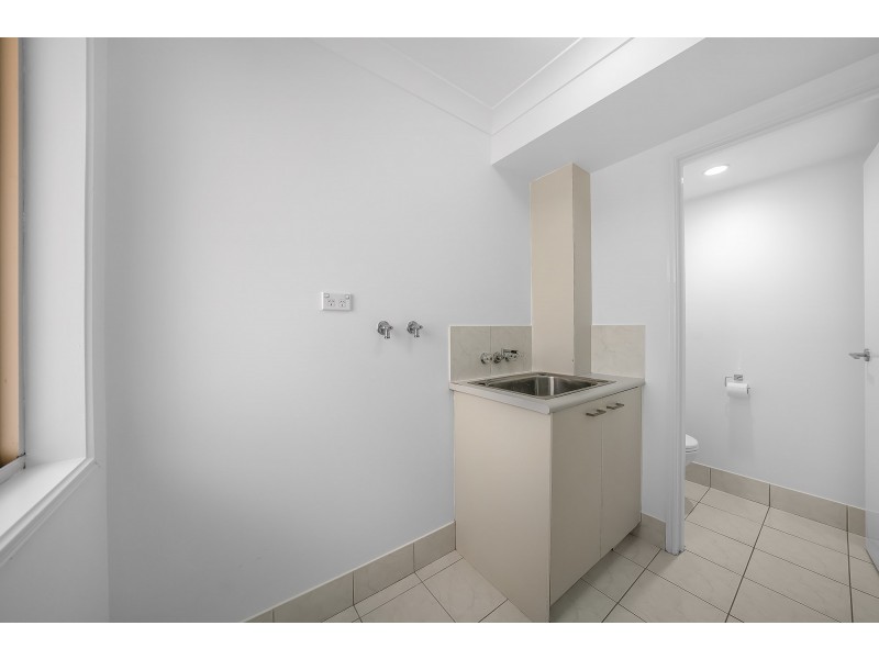 7/4 Lowood Court, Varsity Lakes QLD 4227