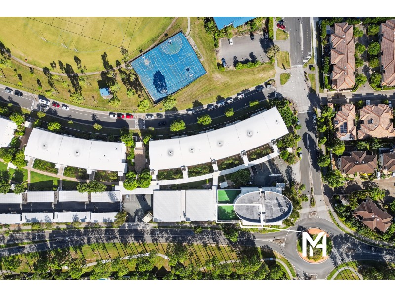 72/98 University Drive, Varsity Lakes QLD 4227