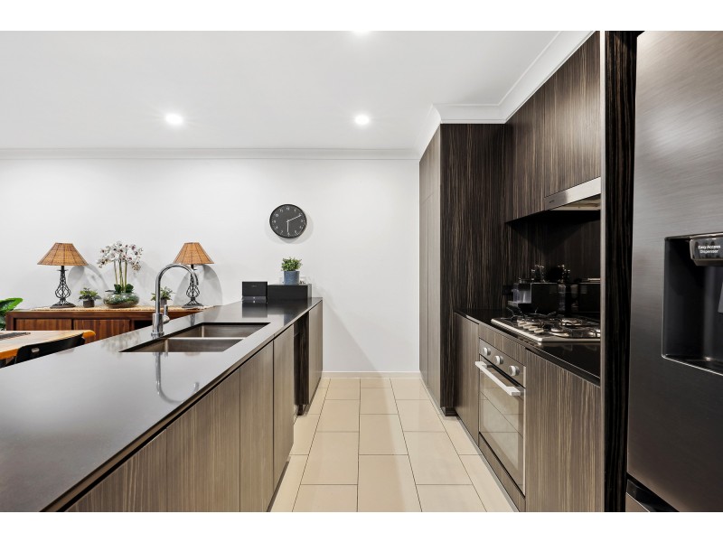170 North Hill Drive, Robina QLD 4226