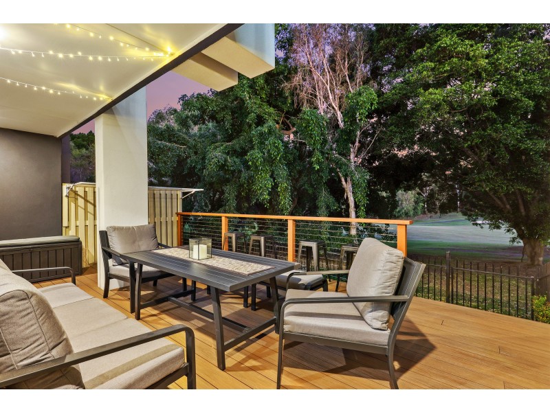 170 North Hill Drive, Robina QLD 4226
