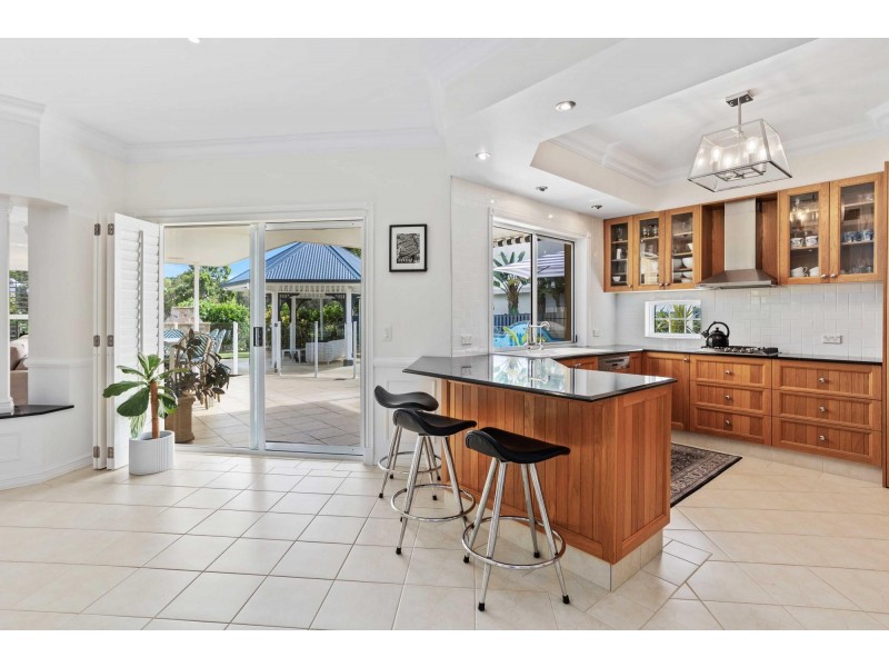 11 Miling Court, Robina QLD 4226