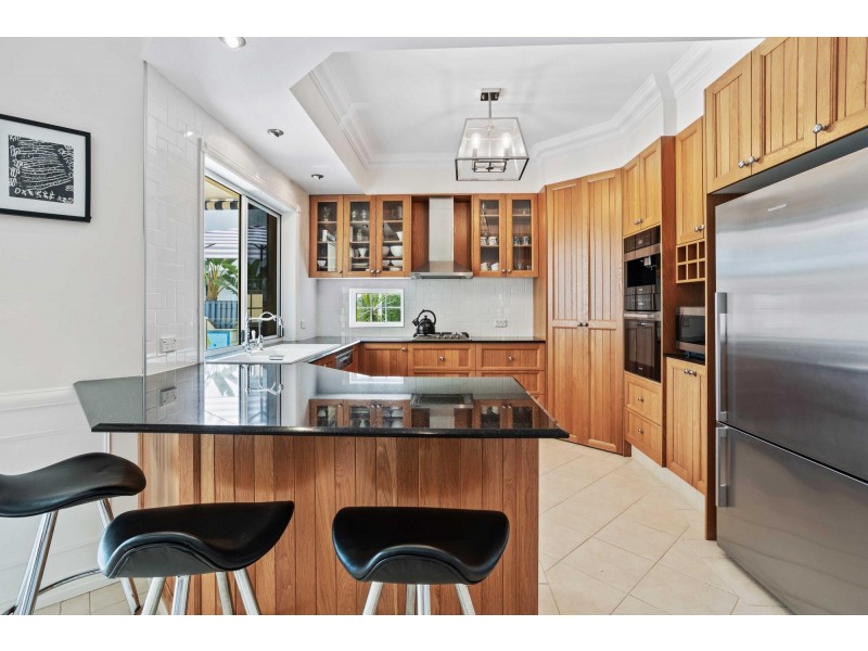 11 Miling Court, Robina QLD 4226