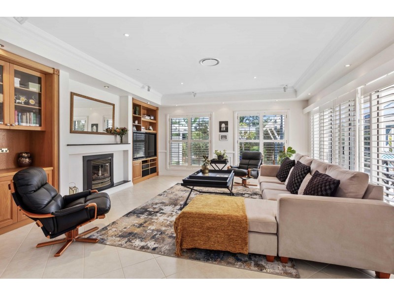 11 Miling Court, Robina QLD 4226