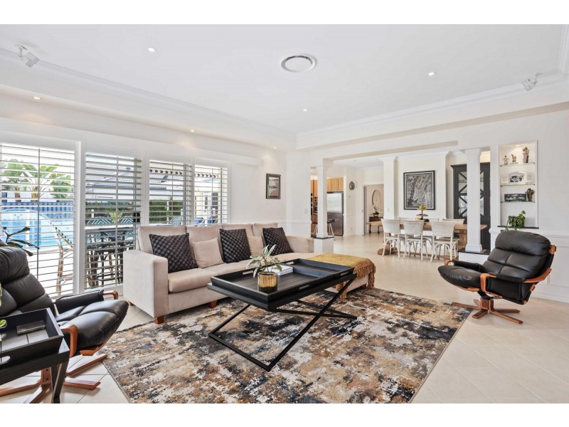 11 Miling Court, Robina QLD 4226