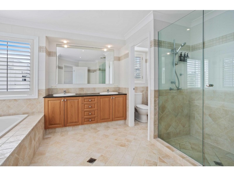 11 Miling Court, Robina QLD 4226