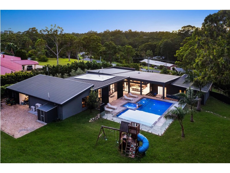 10 Baron Court, Tallai QLD 4213