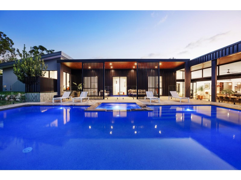 10 Baron Court, Tallai QLD 4213